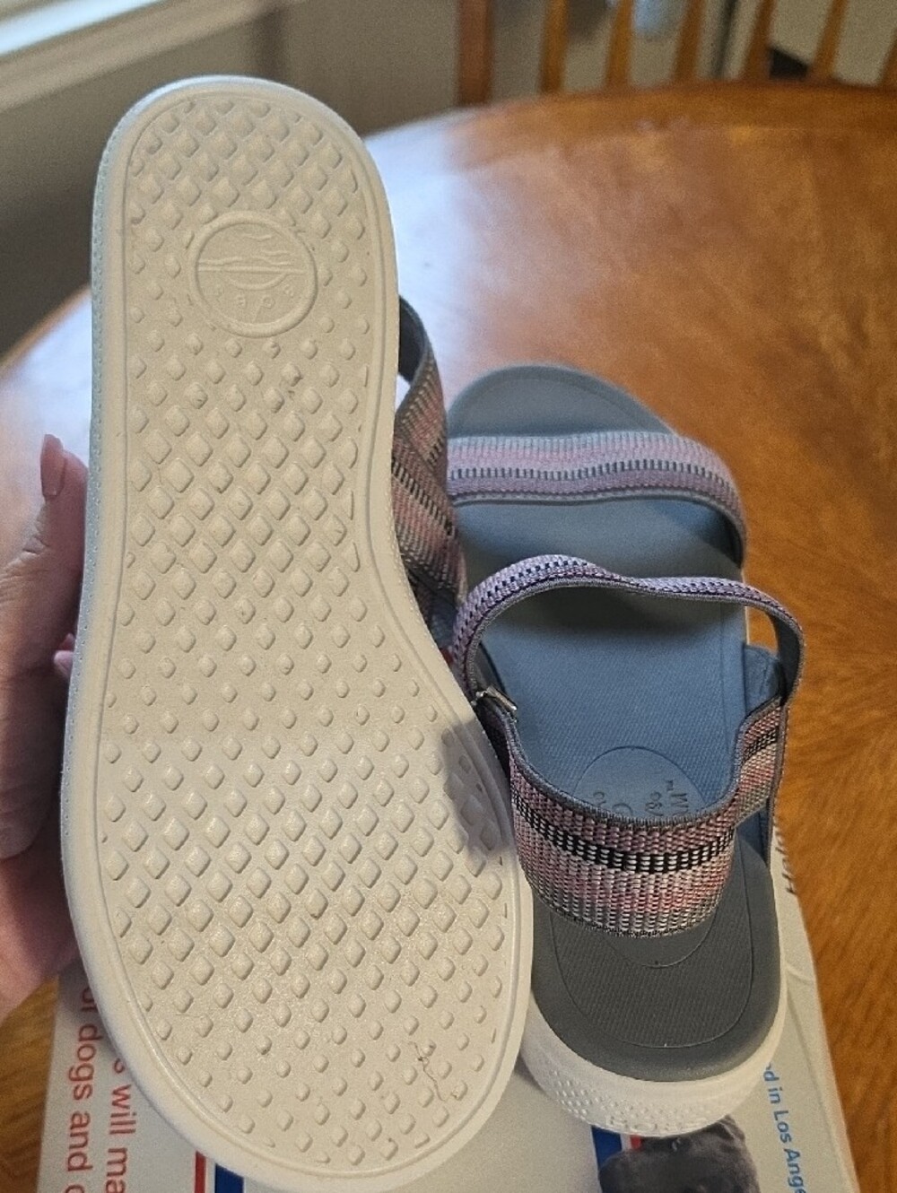 Bobs By SKECHERS Women's Gray Sandals with Pink Straps - Picture 4 of 5